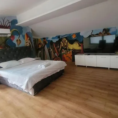 아파트 Elegant Loft Penthouse *