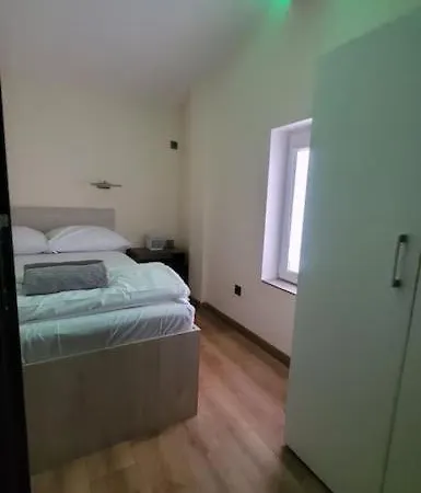 Elegant Loft Penthouse 플로브디프